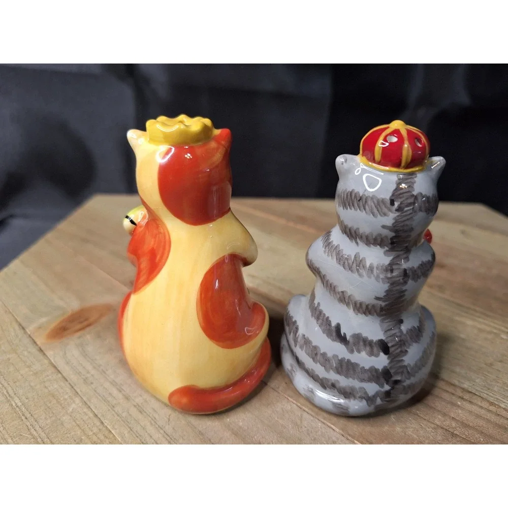 Vintage Ursula Dodge Ceramic Cat Salt and Pepper Shakers Set with Fish